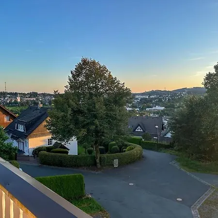 Bovenappartement In Met Balkon En Uitzicht Over Het Bos Apartment *