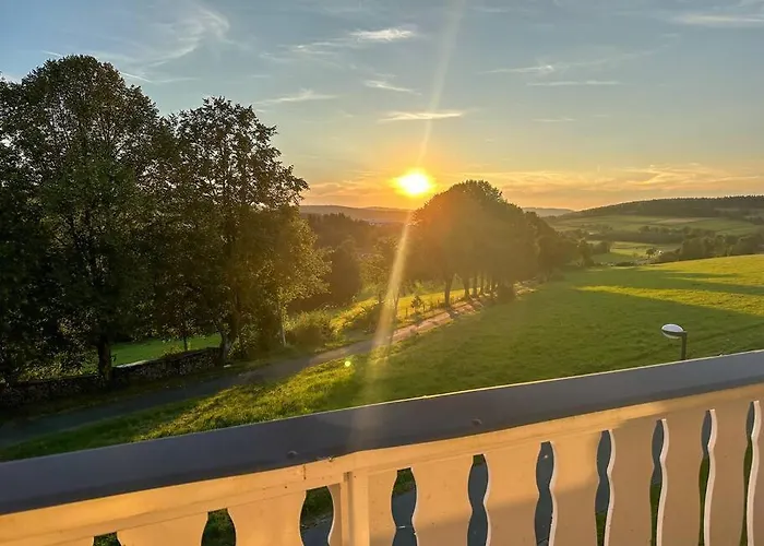 Bovenappartement In Met Balkon En Uitzicht Over Het Bos شقة وينتربرغ